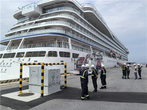 弘盛配资 首次为邮轮“充电” 辽港集团迈入“邮轮低碳靠泊”时代